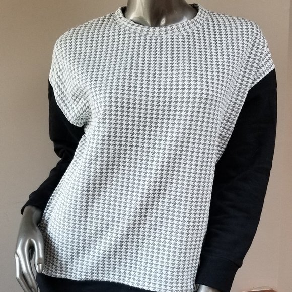 Set of Black and Houndstooth Pattern Sweat Top - with Free Gift - Picture 4 of 6